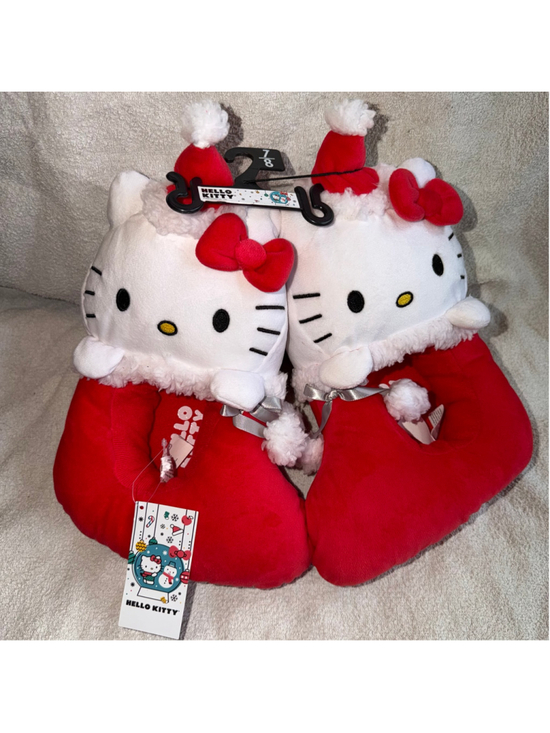 Sanrio Shoes - NWT Women’s Size 7/8 Hello Kitty by Sanrio Christmas Stocking Slippers